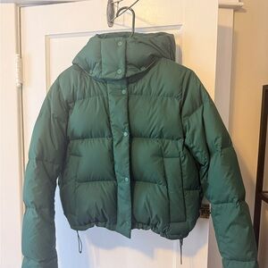 Lululemon Green Puffer Jacket